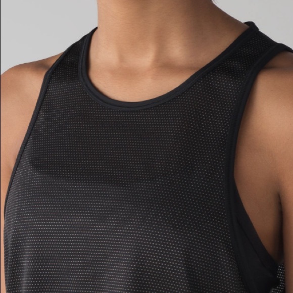 lululemon Squad Goals Tank NWT black - Picture 6 of 6